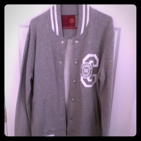 Chicago’s finest Varsity - Picture 1 of 4